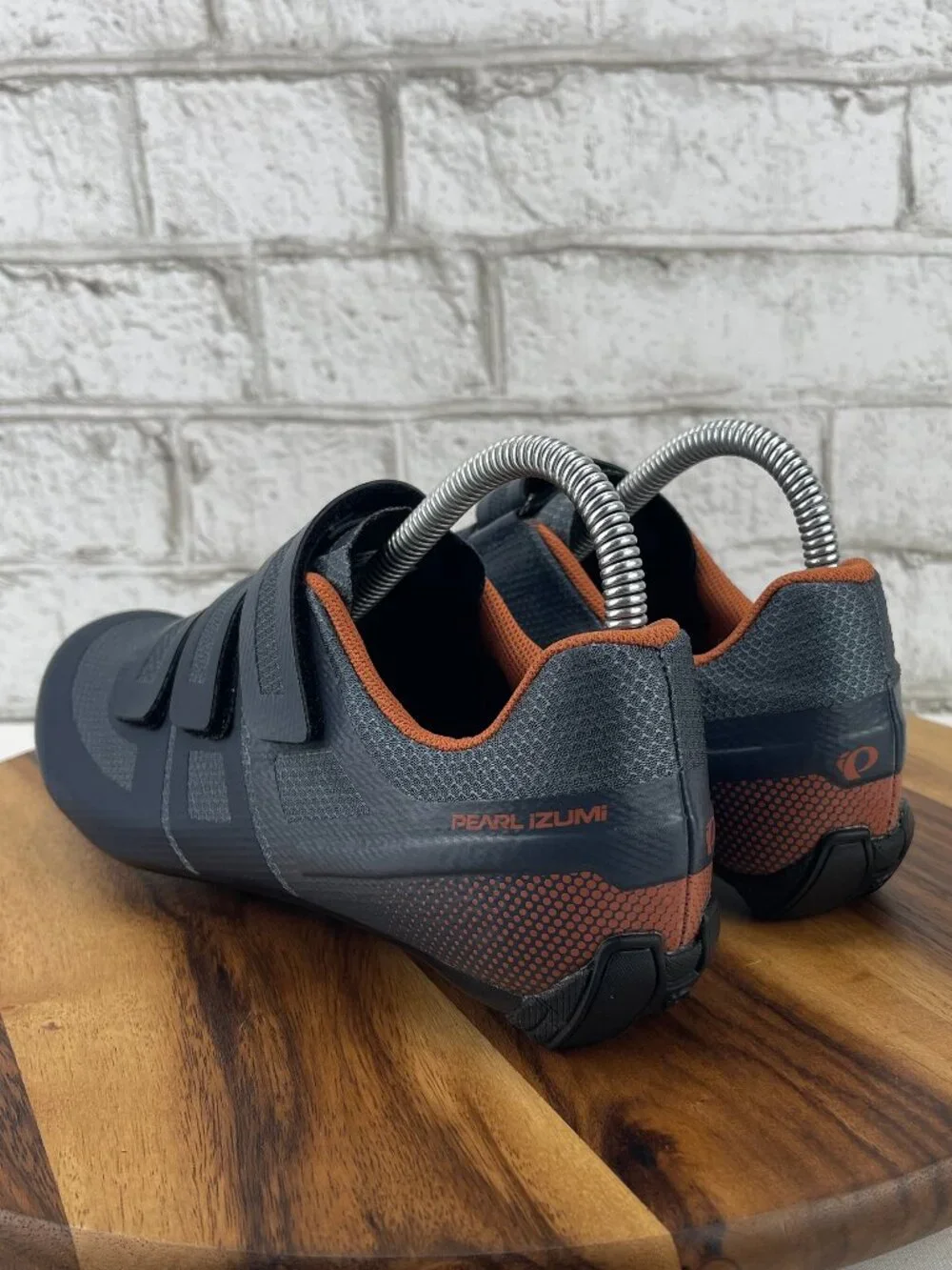 Pearl Izumi Quest Road Womens Sz. 9/40 Dark ink /Copper 3-Hook&Loop Cycling Shoe